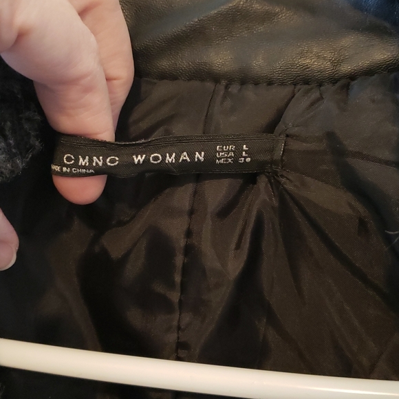 Coat - Picture 5 of 5